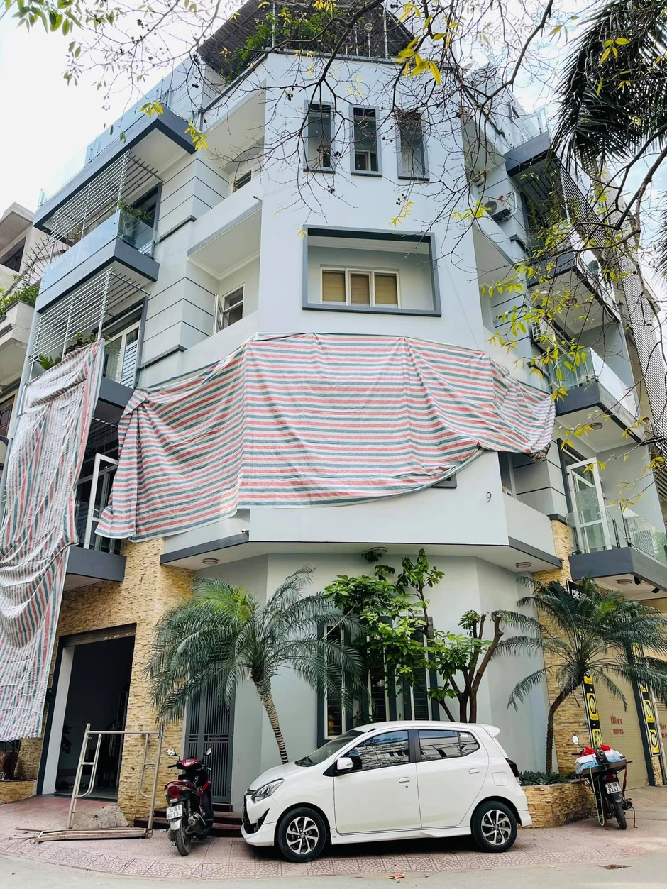 Soái ca diễn đỉnh nhất nhì truyền hình Việt: Cuộc sống U45 triệu người mơ, sở hữu biệt thự 3 mặt tiền Hà Nội, thêm 1 nhà vườn rộng 1.300m2 Soái ca diễn đỉnh nhất nhì truyền hình Việt: Cuộc sống U45 triệu người mơ, sở hữu biệt thự 3 mặt tiền Hà Nội, thêm 1 nhà vườn rộng 1.300m2