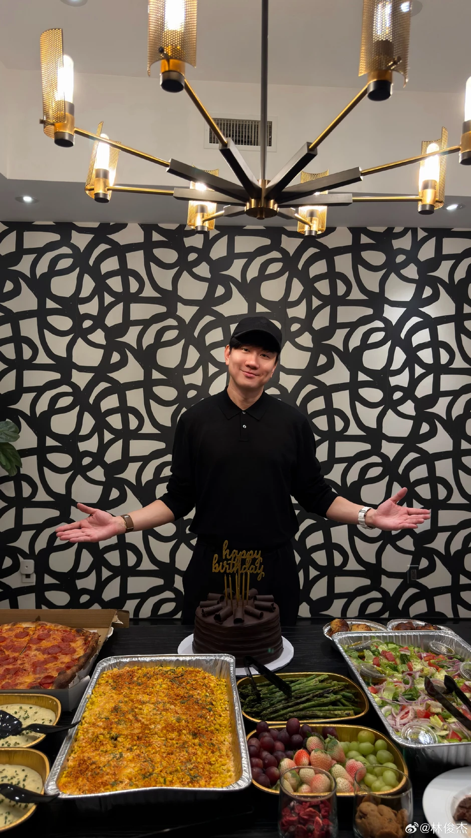 Sốc với tin thiếu gia số 1 showbiz “đá” thiên kim tiểu thư kém 21 tuổi sau 2 tháng công khai yêu Sốc với tin thiếu gia số 1 showbiz “đá” thiên kim tiểu thư kém 21 tuổi sau 2 tháng công khai yêu