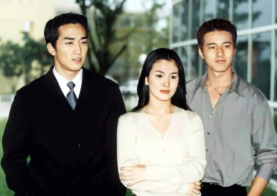 Song Hye Kyo phải chuồn vội khỏi phòng tắm công cộng chỉ vì gặp một người phụ nữ Song Hye Kyo phải chuồn vội khỏi phòng tắm công cộng chỉ vì gặp một người phụ nữ
