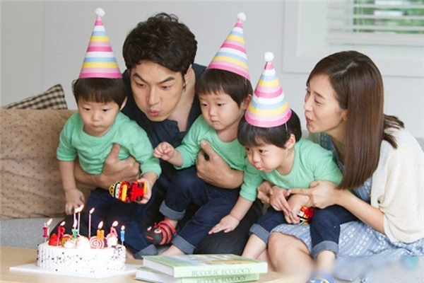 Song Il Gook (Truyền Thuyết Jumong) và vợ bất hòa, lý do liên quan tới Daehan - Minguk - Manse Song Il Gook (Truyền Thuyết Jumong) và vợ bất hòa, lý do liên quan tới Daehan - Minguk - Manse
