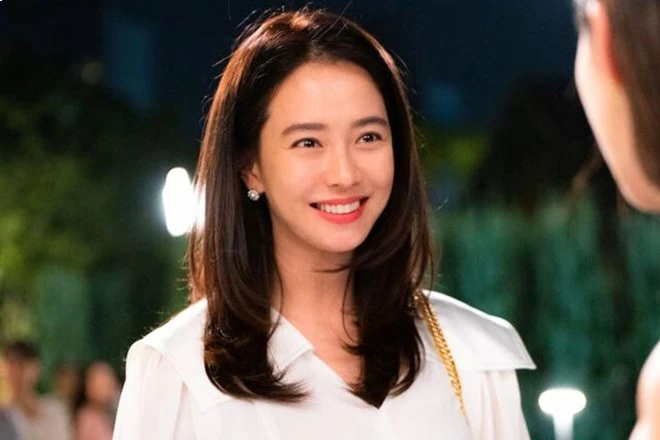 Song Ji Hyo tuyên bố kết hôn, gửi nóng thiệp cưới hé lộ địa điểm tổ chức hôn lễ cho bạn thân? Song Ji Hyo tuyên bố kết hôn, gửi nóng thiệp cưới hé lộ địa điểm tổ chức hôn lễ cho bạn thân?