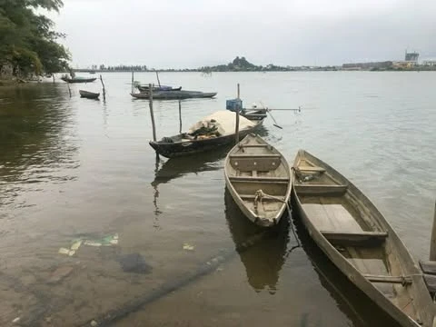 Sông quê, mạch nguồn đánh thức ký ức Sông quê, mạch nguồn đánh thức ký ức