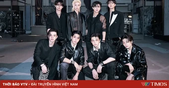 Stray Kids trở lại vào tháng 8, công bố chuyến lưu diễn vòng quanh thế giới