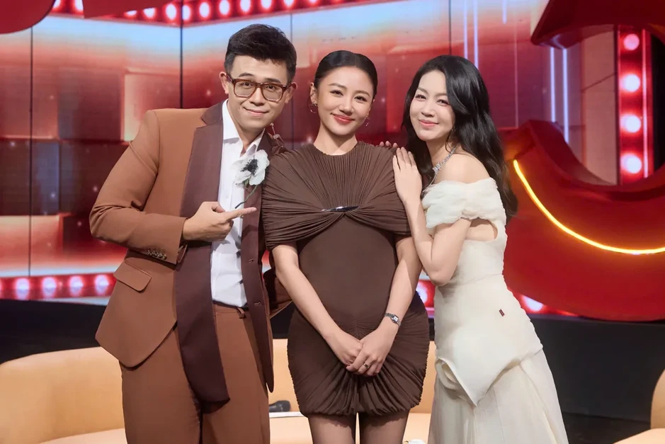 Studio 3 gặp gỡ Văn Mai Hương: Một cuộc hẹn nhiều cảm xúc Studio 3 gặp gỡ Văn Mai Hương: Một cuộc hẹn nhiều cảm xúc