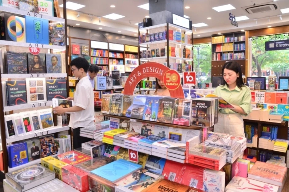Sự kiện tôn vinh dòng sách nghệ thuật, kiến trúc Sự kiện tôn vinh dòng sách nghệ thuật, kiến trúc