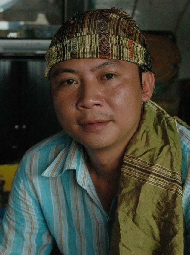 Tác giả bài hát nổi tiếng về hoa sữa Hà Nội chưa từng ngửi hoa Tác giả bài hát nổi tiếng về hoa sữa Hà Nội chưa từng ngửi hoa