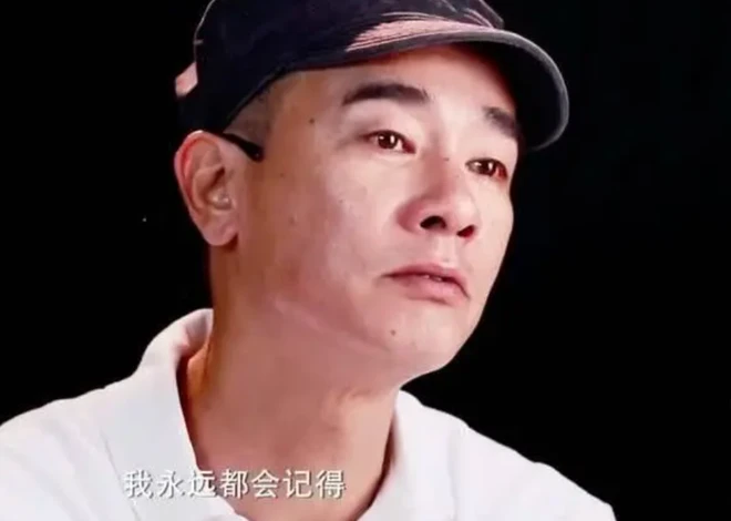 Tài tử đình đám có em trai bị bán với giá hơn 11 triệu đồng, mẹ qua đời vì ung thư Tài tử đình đám có em trai bị bán với giá hơn 11 triệu đồng, mẹ qua đời vì ung thư