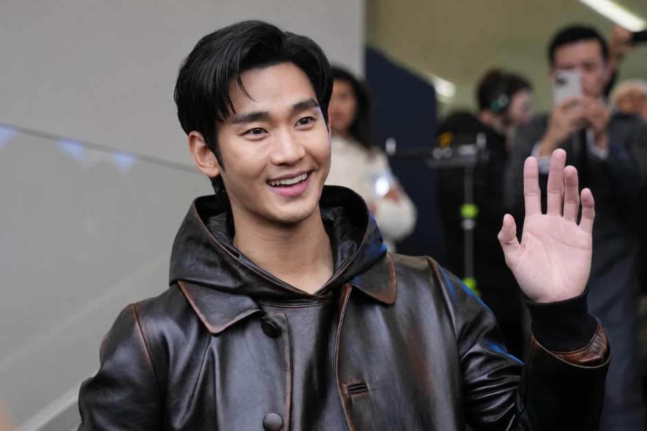 Tài tử Kim Soo Hyun nói gì khi chủ kênh Hoverlab bị bắt?