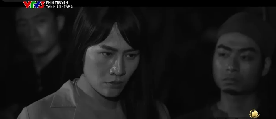 Tận hiến - Tập 3: Hành trình sinh tử của gia đình Nguyễn Thành Tận hiến - Tập 3: Hành trình sinh tử của gia đình Nguyễn Thành