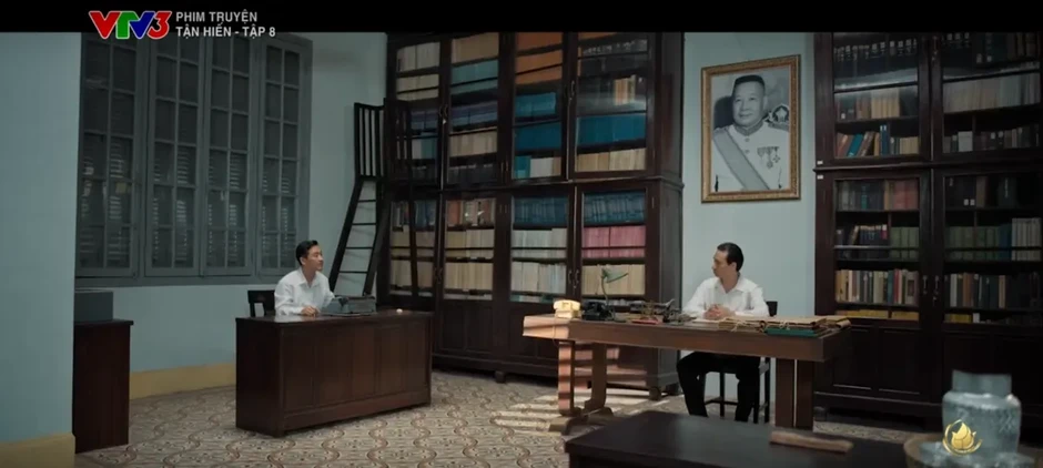 Tận hiến tập 7-8: Đối thủ xứng tầm và những "viên đạn bọc đường" làm rối loạn cục diện tình báo Tận hiến tập 7-8: Đối thủ xứng tầm và những "viên đạn bọc đường" làm rối loạn cục diện tình báo
