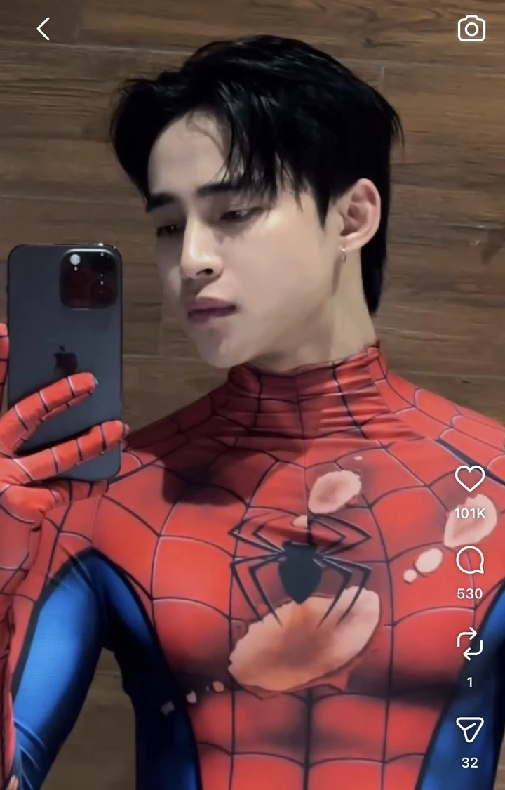 Tân Miss Universe Vietnam 2026 và chuyện tình với hotboy 'người nhện' triệu view Tân Miss Universe Vietnam 2026 và chuyện tình với hotboy 'người nhện' triệu view