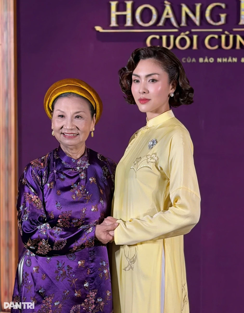 Tăng Thanh Hà tái xuất sau 13 năm, nói về màn kết hợp nam chính kém 11 tuổi Tăng Thanh Hà tái xuất sau 13 năm, nói về màn kết hợp nam chính kém 11 tuổi