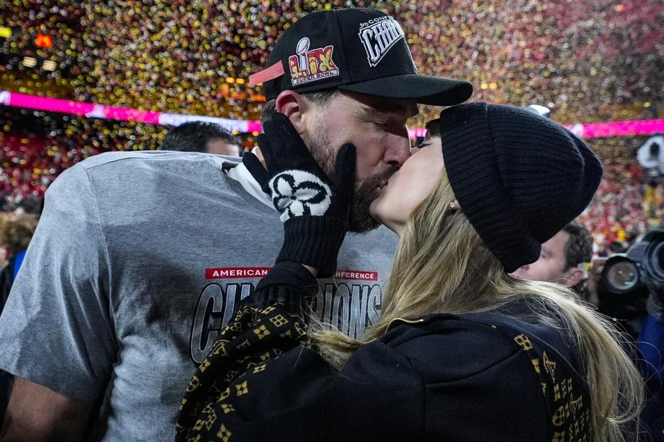Taylor Swift và bạn trai Travis Kelce đã chính thức kết hôn Taylor Swift và bạn trai Travis Kelce đã chính thức kết hôn