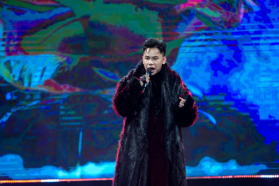 Thái Châu thẳng thắn góp ý chàng trai hát nhạc Song Ngọc - Lam Phương
