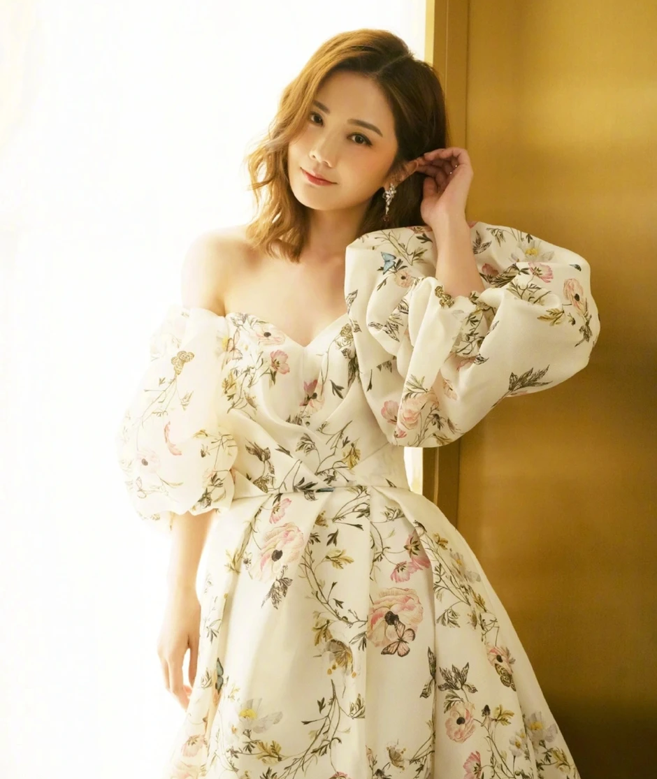 Thái Trác Nghiên thông báo kết hôn, danh tính chú rể gây chú ý Thái Trác Nghiên thông báo kết hôn, danh tính chú rể gây chú ý