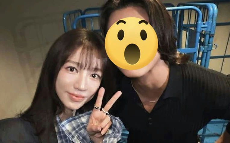 Thái tử phi Yoon Eun Hye hẹn hò "hồng hài nhi" kém 11 tuổi? Thái tử phi Yoon Eun Hye hẹn hò "hồng hài nhi" kém 11 tuổi?