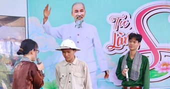 Tham quan, học tập tại Không gian văn hóa Hồ Chí Minh ở Đường sách Thành phố Thủ Đức