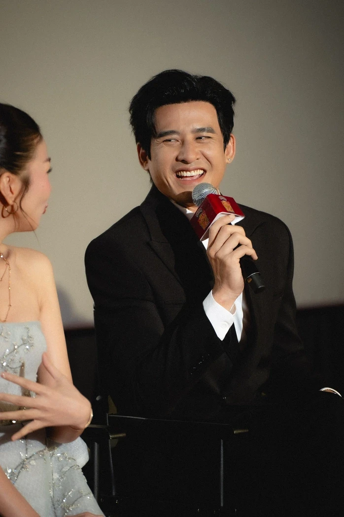 Thanh Hằng bật mí về "lần đầu" của Lương Thế Thành Thanh Hằng bật mí về "lần đầu" của Lương Thế Thành