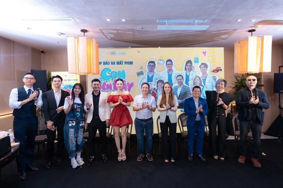 Thanh Hương làm bác sĩ trong phim mới