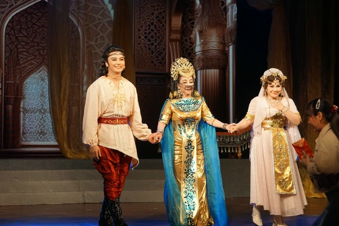 Thanh Thanh Tâm tạo được sự mãn nhãn với "Tự tình quê hương – cải lương tâm sử" Thanh Thanh Tâm tạo được sự mãn nhãn với "Tự tình quê hương – cải lương tâm sử"