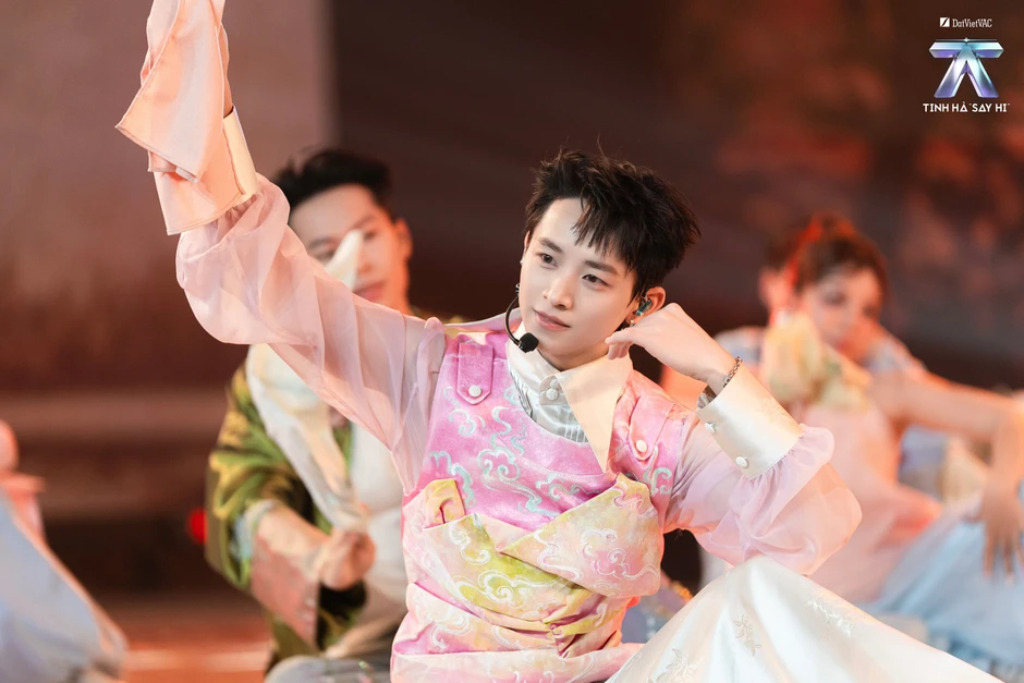 Thấy gì từ việc Tinh hà say hi đưa ca trù, Tấm Cám vào âm nhạc đương đại Thấy gì từ việc Tinh hà say hi đưa ca trù, Tấm Cám vào âm nhạc đương đại