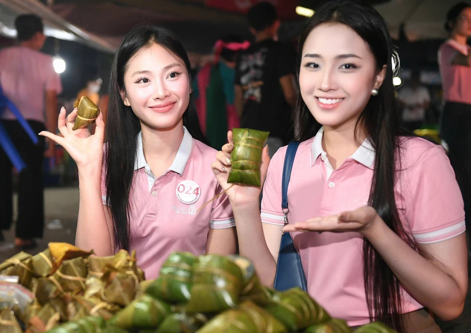 Thí sinh Hoa hậu Việt Nam 2026 khám phá chợ đêm, đốt lửa trại cùng đồng bào vùng cao Lai Châu