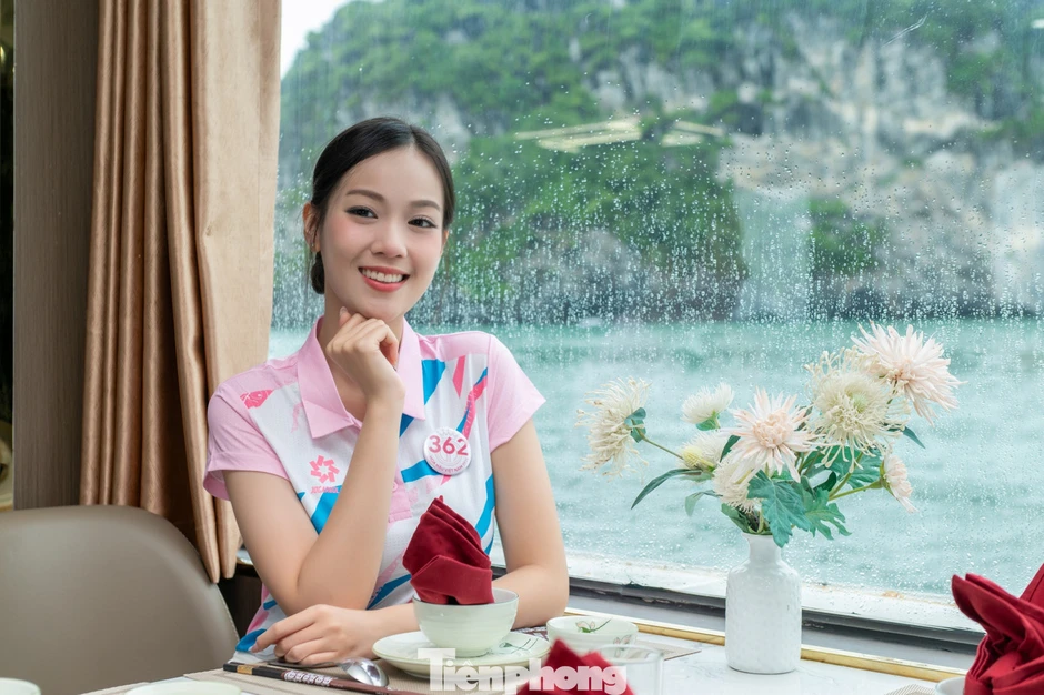 Thí sinh Hoa hậu Việt Nam check-in Hòn Rùa đẹp nhất Cát Bà