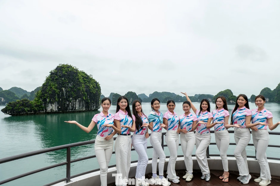 Thí sinh Hoa hậu Việt Nam check-in Hòn Rùa đẹp nhất Cát Bà