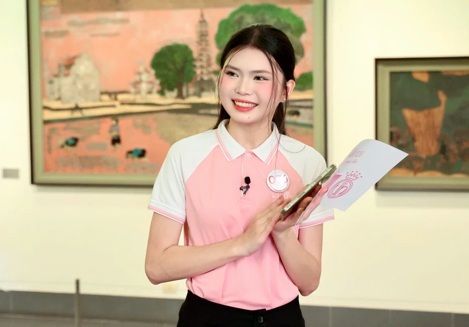 Thí sinh Hoa hậu Việt Nam giải mật thư