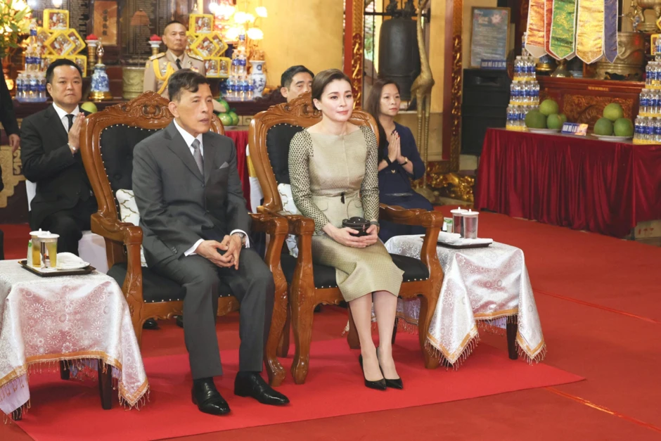 Thời trang tinh tế của Hoàng hậu Thái Lan tại Việt Nam