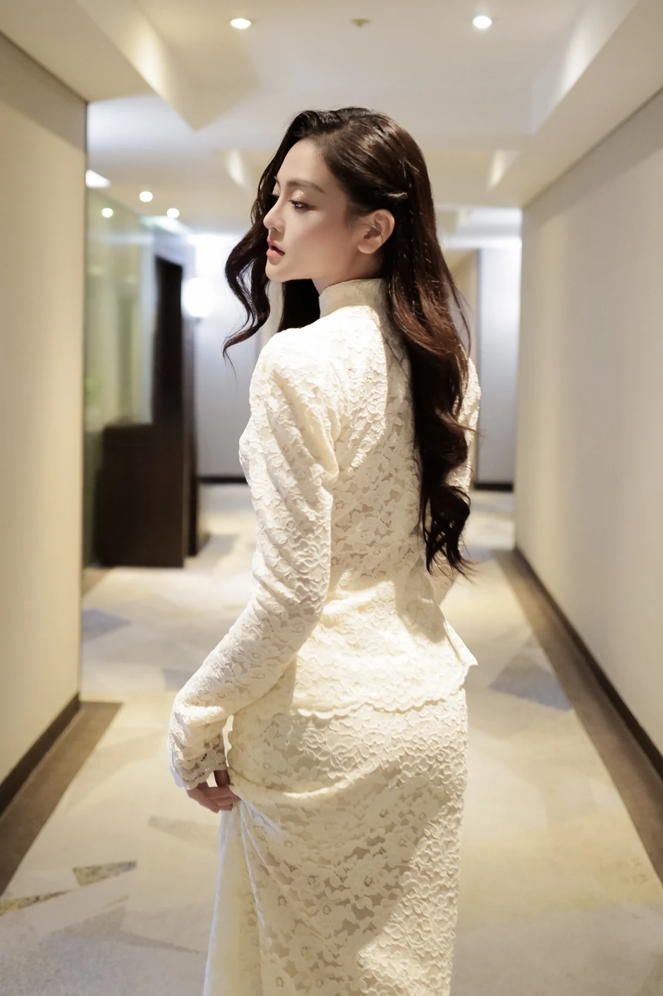 Thù lao gây sốc của mỹ nhân Việt đẹp nhất LHP Busan 2026 Thù lao gây sốc của mỹ nhân Việt đẹp nhất LHP Busan 2026