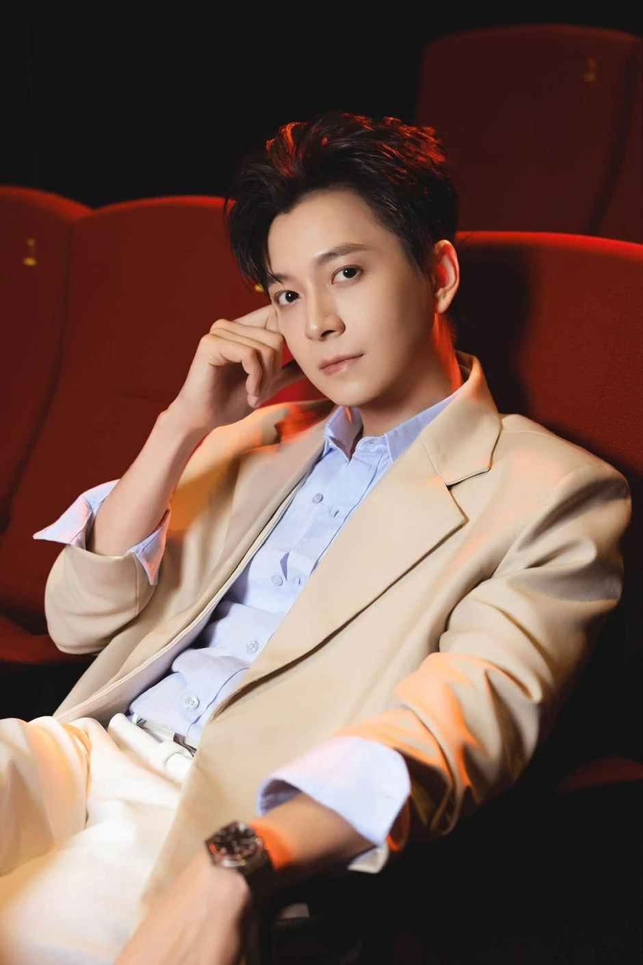 Thu nhập của Phó Chủ nhiệm CLB thành phố được đề cử đẹp nhất thế giới Thu nhập của Phó Chủ nhiệm CLB thành phố được đề cử đẹp nhất thế giới