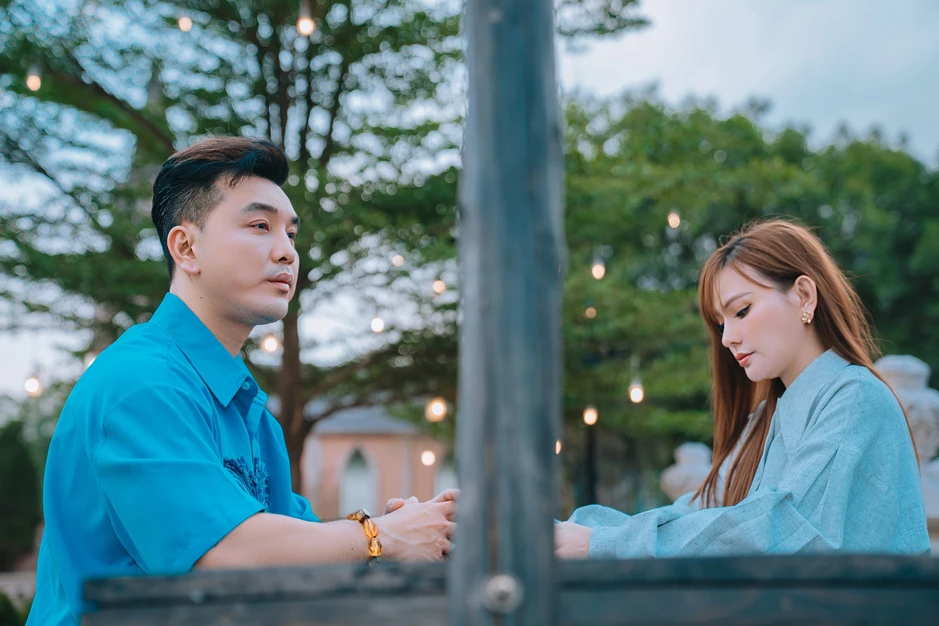 Thu Thủy 'tái hợp' với Ưng Hoàng Phúc, hé lộ mối quan hệ sau 23 năm Thu Thủy 'tái hợp' với Ưng Hoàng Phúc, hé lộ mối quan hệ sau 23 năm