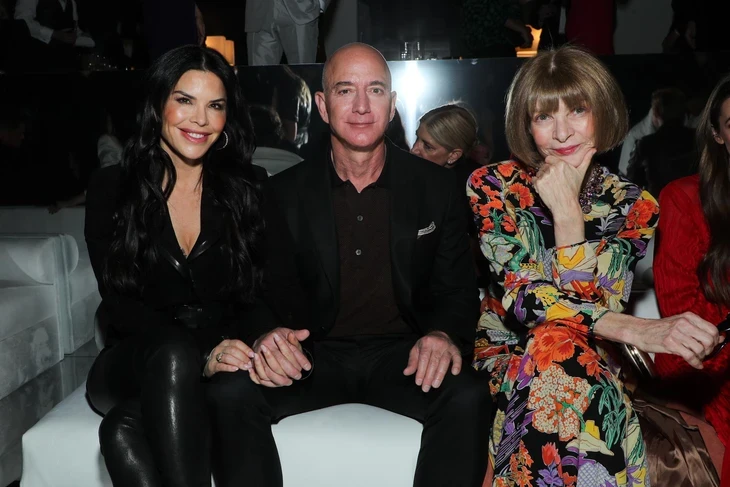 Tỉ phú Jeff Bezos chi 20 triệu USD tổ chức Met Gala bất chấp làn sóng biểu tình Tỉ phú Jeff Bezos chi 20 triệu USD tổ chức Met Gala bất chấp làn sóng biểu tình