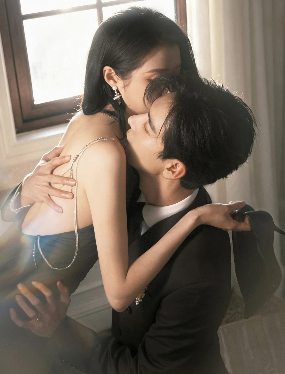 Tiểu hoa đán rũ bỏ hình tượng Tiểu hoa đán rũ bỏ hình tượng