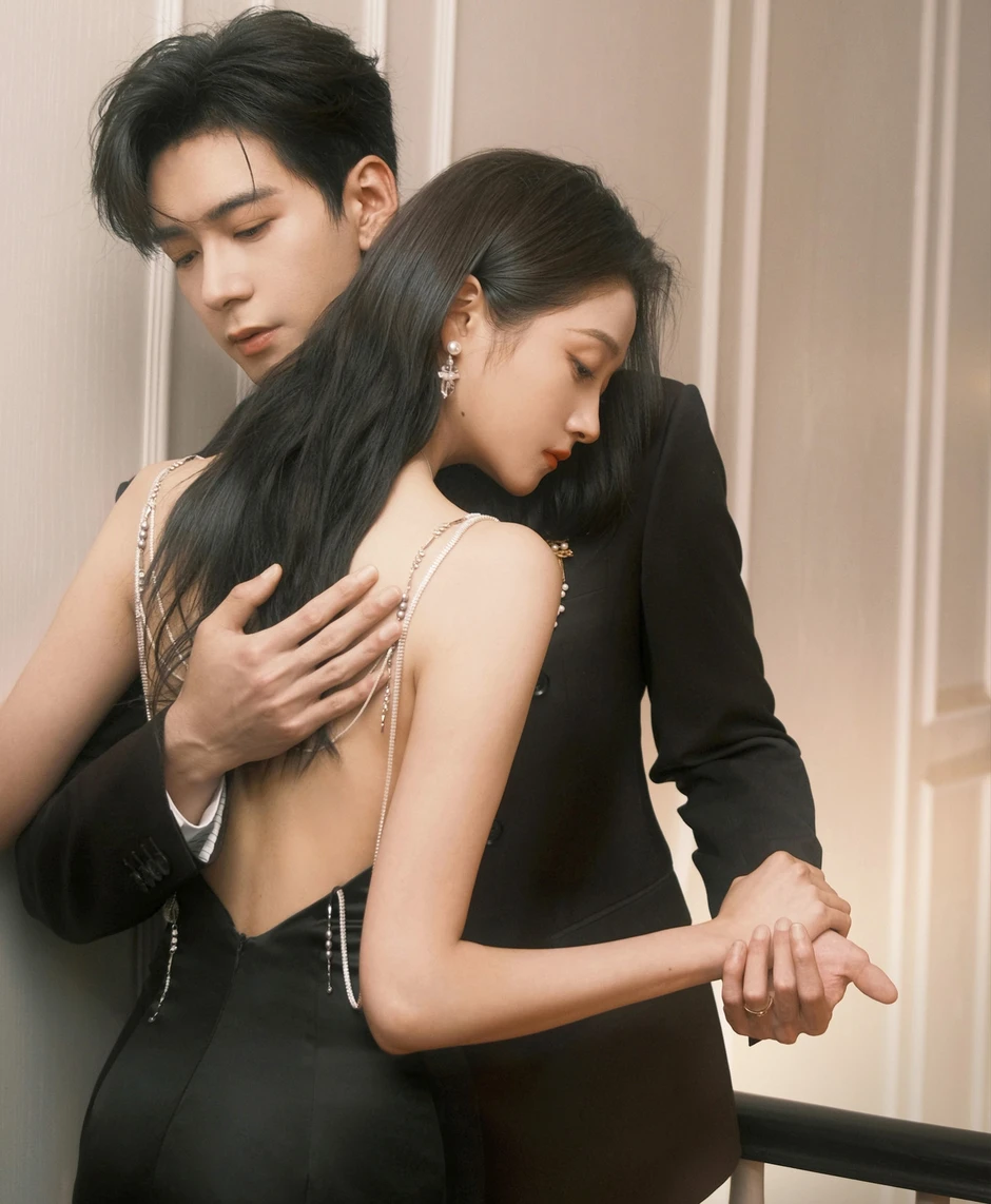 Tiểu hoa đán rũ bỏ hình tượng Tiểu hoa đán rũ bỏ hình tượng