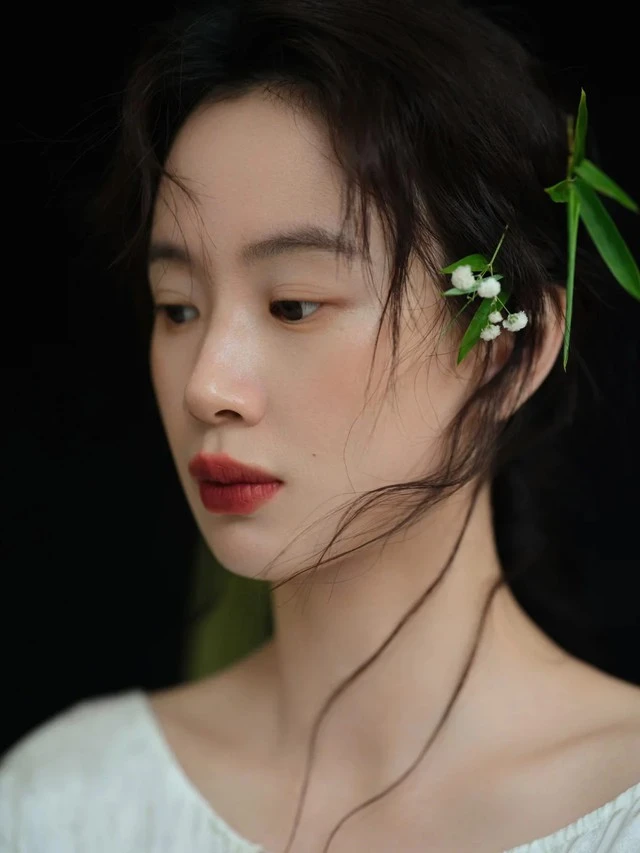 Tin mật showbiz: Mỹ nhân hot nhất năm 2026 vừa bí mật sinh con đầu lòng, cha đứa trẻ là đạo diễn SN 1991? Tin mật showbiz: Mỹ nhân hot nhất năm 2026 vừa bí mật sinh con đầu lòng, cha đứa trẻ là đạo diễn SN 1991?