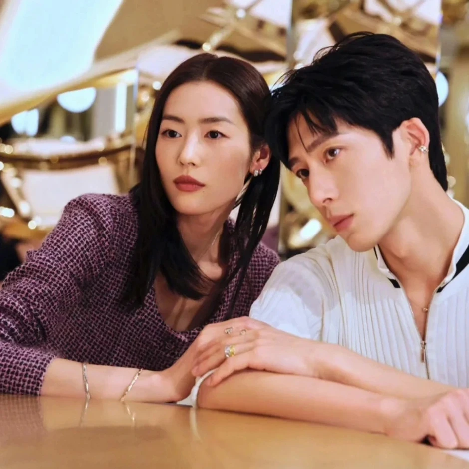 Tỉnh Bách Nhiên “Đầu xuân tươi sáng” và bạn gái đối mặt làn sóng tẩy chay Tỉnh Bách Nhiên “Đầu xuân tươi sáng” và bạn gái đối mặt làn sóng tẩy chay