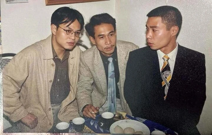 Tình bạn hơn 3 thập kỷ từ thời sinh viên của NSND Trung Hiếu - NSND Công Lý Tình bạn hơn 3 thập kỷ từ thời sinh viên của NSND Trung Hiếu - NSND Công Lý