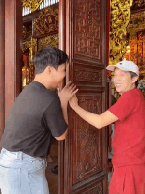 Tình hình đền thờ 100 tỷ của nghệ sĩ Hoài Linh trước ngày giỗ Tổ Sân khấu Tình hình đền thờ 100 tỷ của nghệ sĩ Hoài Linh trước ngày giỗ Tổ Sân khấu