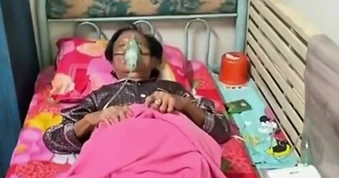 Tình hình nam nghệ sĩ quyền lực một thời giờ phải thở oxy, nằm liệt một chỗ