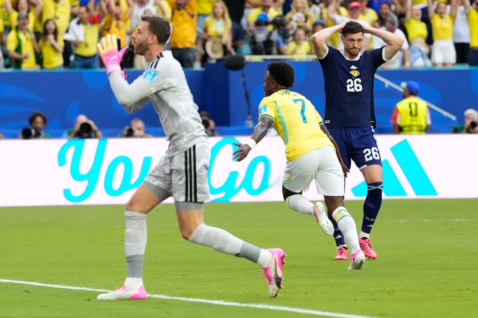 Top 8 đội hạng 3 tại FIFA World Cup 2026™: Bosnia và Ecuador chắc suất, Scotland - Hàn Quốc "nín thở" Top 8 đội hạng 3 tại FIFA World Cup 2026™: Bosnia và Ecuador chắc suất, Scotland - Hàn Quốc "nín thở"