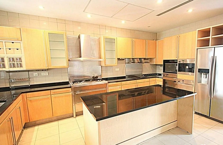 Triệu Vy và chồng cũ mua căn penthouse 566 tỷ đồng cho con gái Triệu Vy và chồng cũ mua căn penthouse 566 tỷ đồng cho con gái