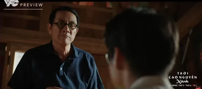 Trời cao nguyên xanh - Tập 15: Người dân Tơ Rơi bị kích động, A Dũi bị ép xả súng vào đồng bào Trời cao nguyên xanh - Tập 15: Người dân Tơ Rơi bị kích động, A Dũi bị ép xả súng vào đồng bào