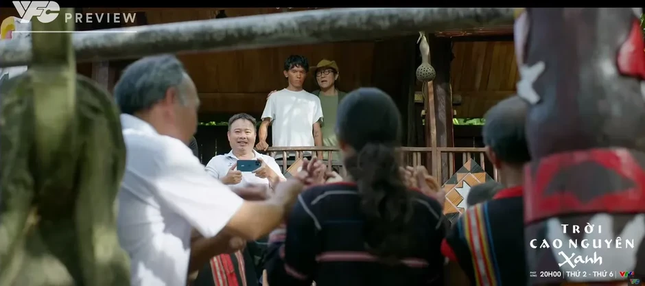 Trời cao nguyên xanh - Tập 19: Lok dụ dỗ A Dũi hành động, Tuấn bị theo dõi dựng chuyện Trời cao nguyên xanh - Tập 19: Lok dụ dỗ A Dũi hành động, Tuấn bị theo dõi dựng chuyện