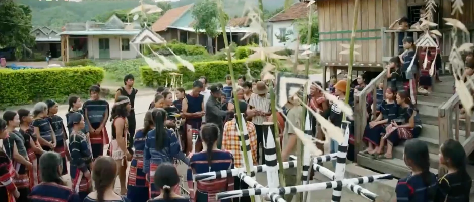 Trời cao nguyên xanh - Tập 21: Tuấn bị kẻ xấu bắt, Lan Lok bất ngờ giải cứu Trời cao nguyên xanh - Tập 21: Tuấn bị kẻ xấu bắt, Lan Lok bất ngờ giải cứu