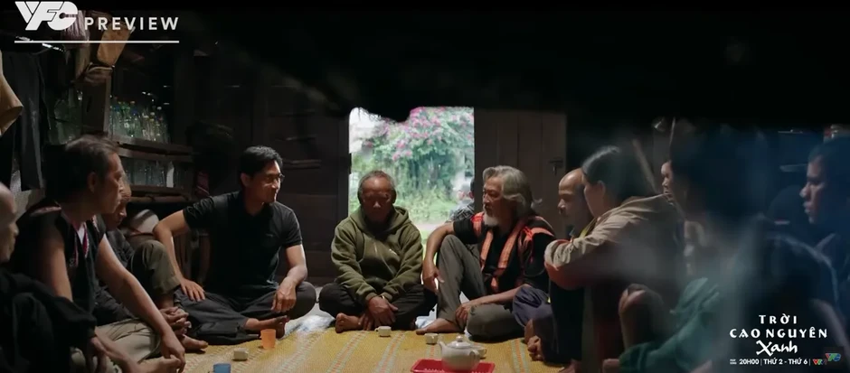 Trời cao nguyên xanh - Tập 22: Y Liên mật báo tin cho công an, người nhà Tuấn - Minh gặp nguy hiểm Trời cao nguyên xanh - Tập 22: Y Liên mật báo tin cho công an, người nhà Tuấn - Minh gặp nguy hiểm