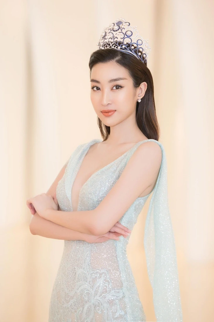 Trùng hợp lạ: Các hoa hậu Việt gần đây hay tên... Linh, tên Linh hợp với vương miện? Trùng hợp lạ: Các hoa hậu Việt gần đây hay tên... Linh, tên Linh hợp với vương miện?