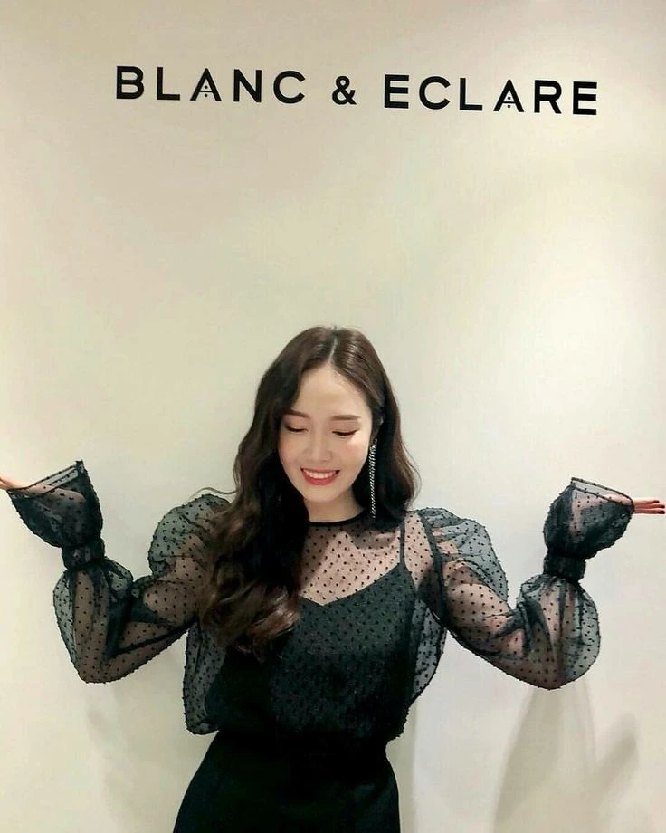 Trước khi hết thời, công chúa showbiz tung hoành ngang dọc, nhan sắc băng thanh nhìn góc nào cũng thấy đẹp Trước khi hết thời, công chúa showbiz tung hoành ngang dọc, nhan sắc băng thanh nhìn góc nào cũng thấy đẹp