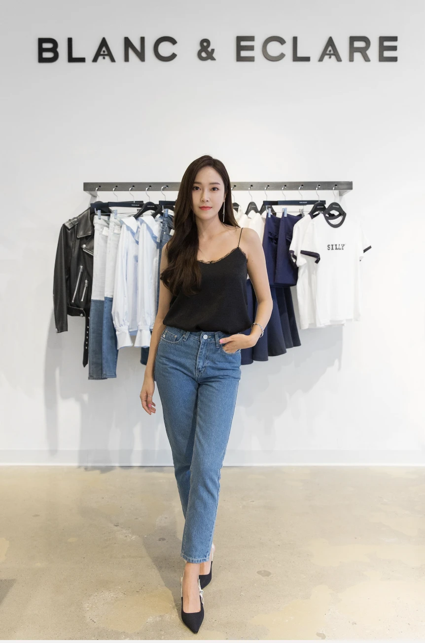 Trước khi hết thời, công chúa showbiz tung hoành ngang dọc, nhan sắc băng thanh nhìn góc nào cũng thấy đẹp Trước khi hết thời, công chúa showbiz tung hoành ngang dọc, nhan sắc băng thanh nhìn góc nào cũng thấy đẹp